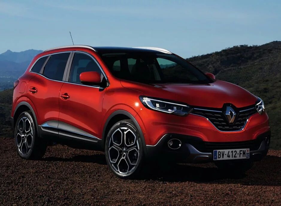 Рено новый купить пермь. Рено Кадьяр паркетник. Renault Kadjar 2016. Рено кроссовер 2015. Рено кроссовер 2016.