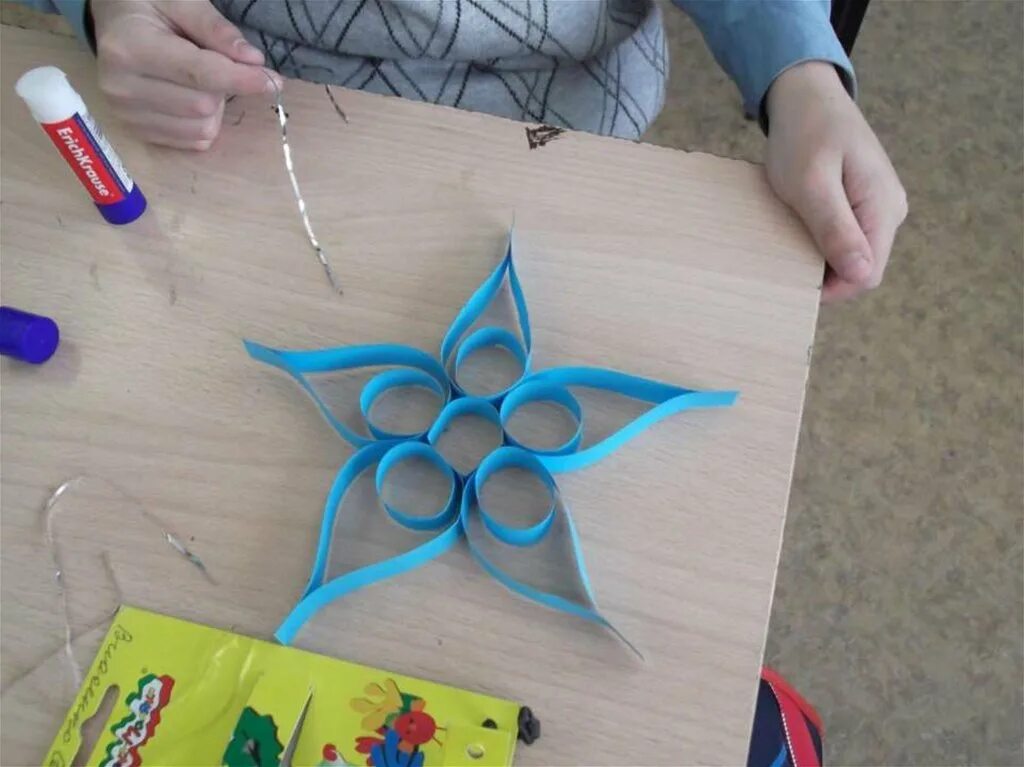 Картинки НОВОГОДНЯЯ ИГРУШКА ИЗ БУМАГИ ПРЕЗЕНТАЦИЯ