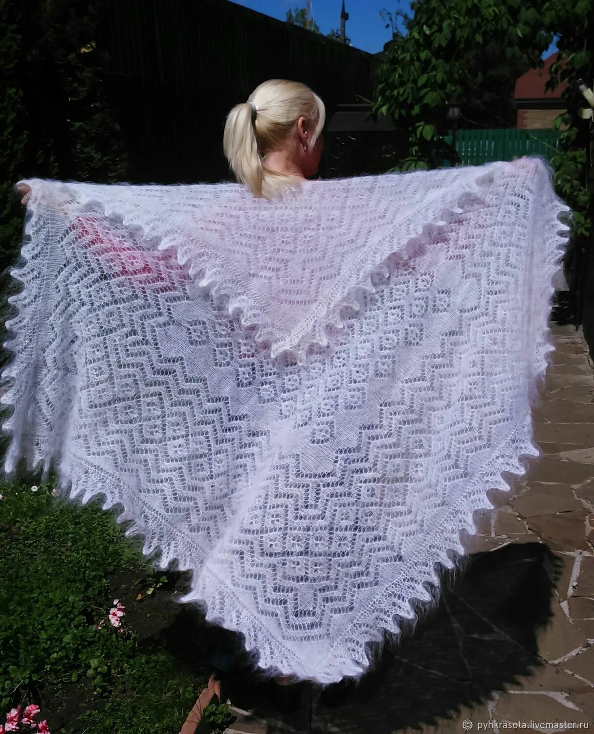 Купить козий платок. Orenburg Downy Shawl. Хоперский пуховый платок. Пуховые платки из козьего пуха. Козий пух платок.