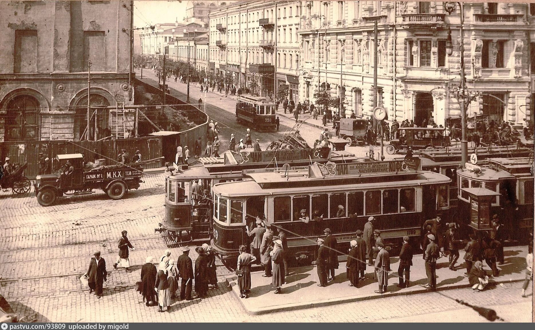 Москва трамвай в 1920е. Москва 1930-е. Тверская улица 1920г. Московский трамвай в 1920е годы. Новые города 1920 1930 годы