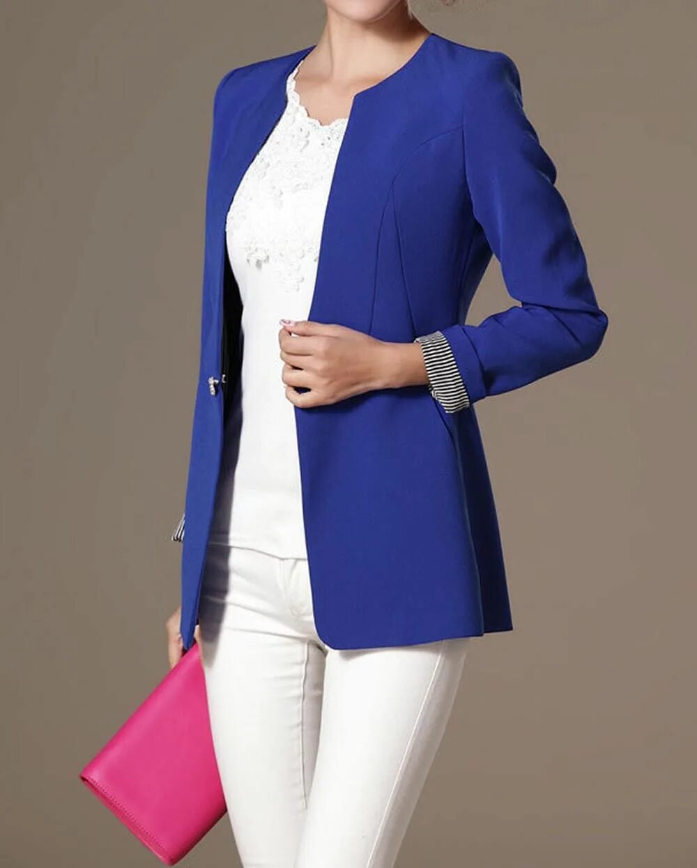 жакет темно-синий. образ с синим жакетом. серо синий пиджак женский. темно синий пиджак. футболка под пиджак женский.