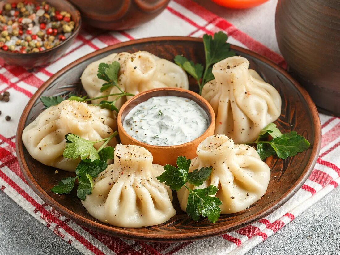 Хинкальная мама. Хинкальная мамой клянусь. Хинкальная мама. Хинкальный дом на тихонравова. Хинкали по-грузински.