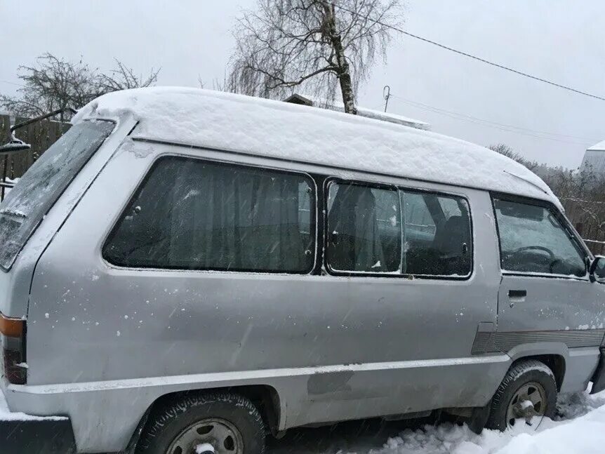 Таун айс 1990. Тойота Таун айс 1990 года. Toyota Town Ace 2.2 MT,. Toyota Town Ace 2.0 МТ. Toyota Lite Ace 2.0 МТ, 1989.