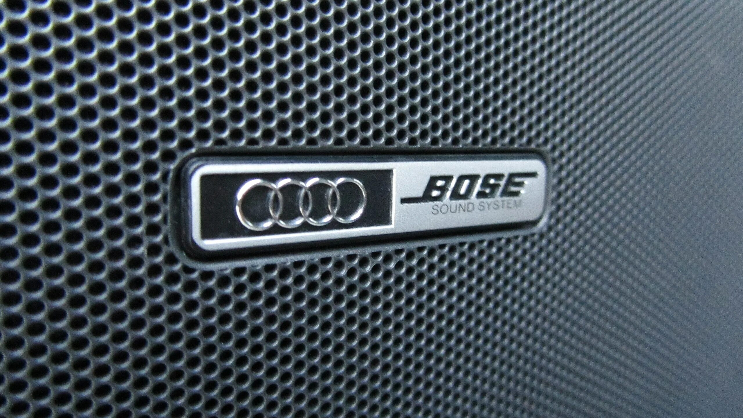 Bose авто. Bose Audi. Audi Bose a5. Bose Sound System. C6 a6 Bose.