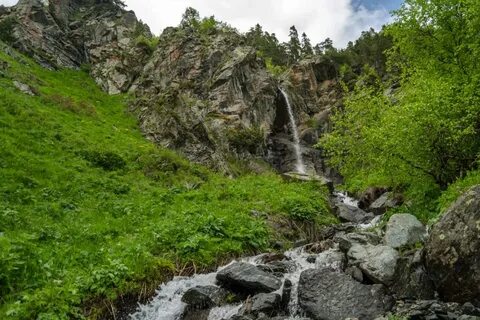 Баритовый водопад