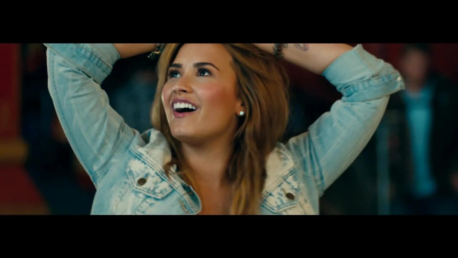 модные видеоклипы. Inna певица 2022. клипы d. клипы деми ловато новинки. Lights song.