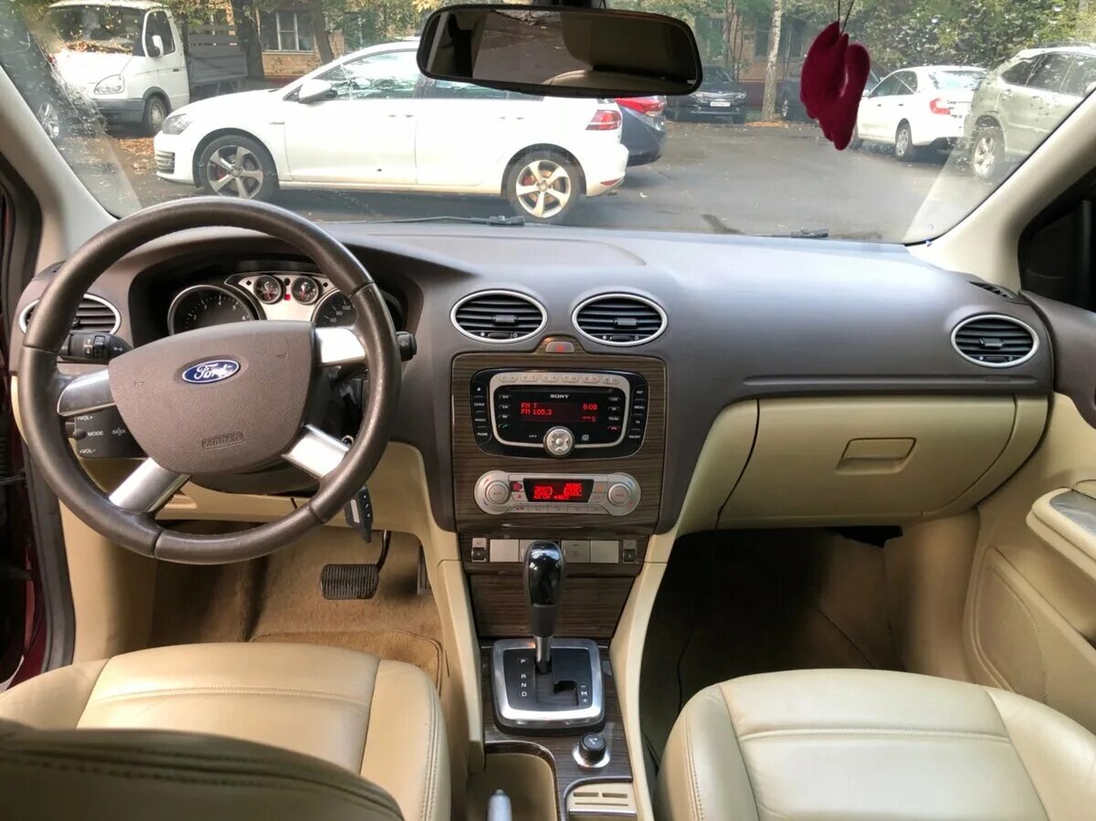 Форд фокус 2 рестайлинг и дорестайлинг. Фокус 2 рестайлинг салон. Ford focus 2 рестайлинг хэтчбек салон. Форд фокус 2 рестайлинг салон. Ford focus 2.