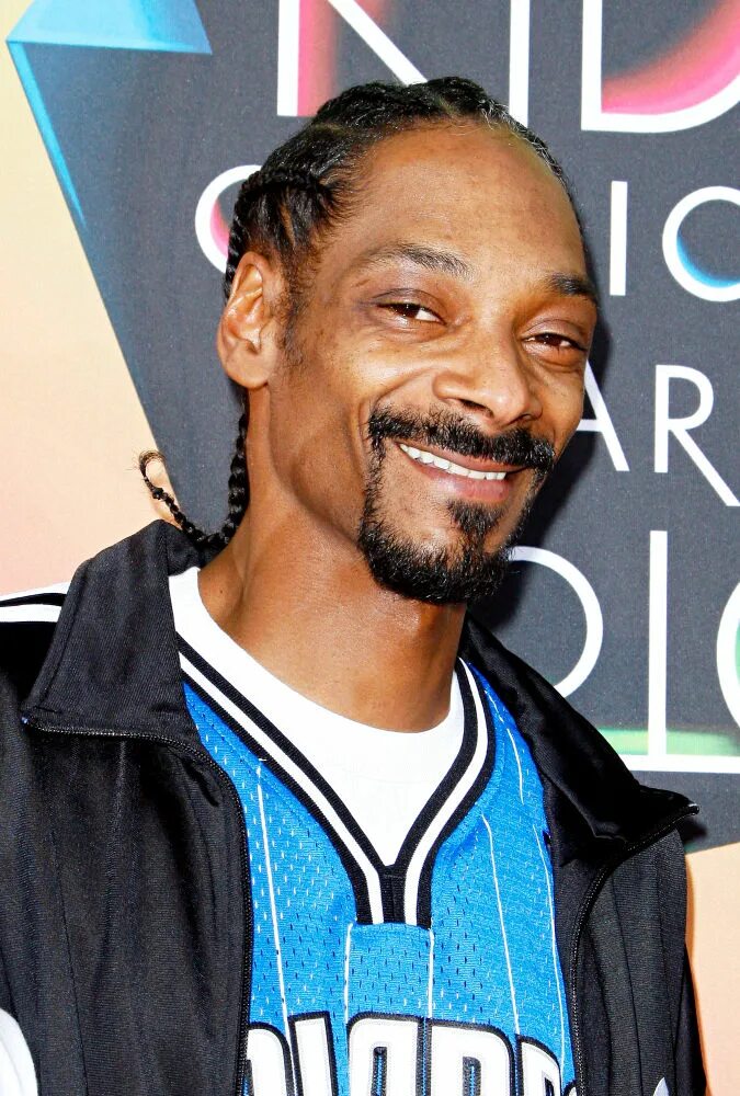 Сколько лет snoop. Снуп дог. snoop dogg фото. снуп дог сейчас. снуп дог возраст.