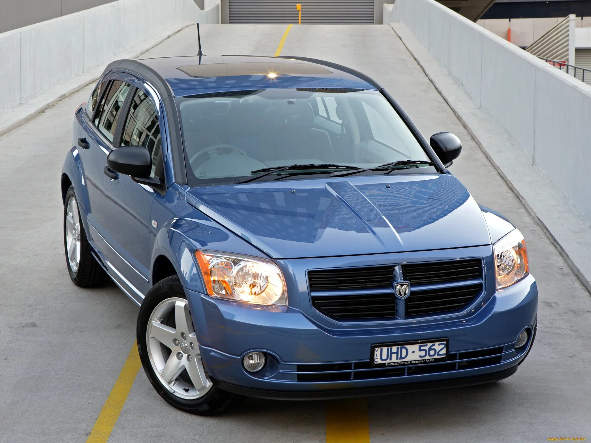 Додж калибер 2. Додж калибр 2008 срт. Додж калибер. Додж калибер 2008. Dodge caliber 2007.