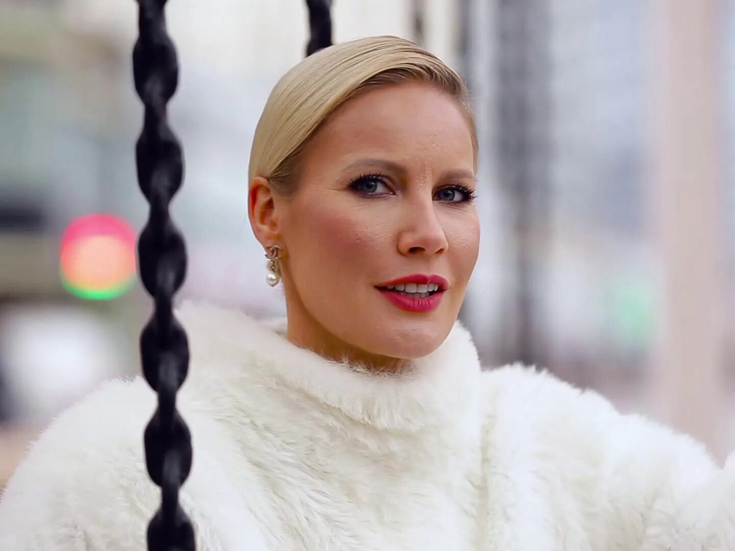 Елена летучая ревизорро. Елена летучая ревизорро. Ревизорро видео. Ревизорро в кафе. Ревизорро новосибирск.