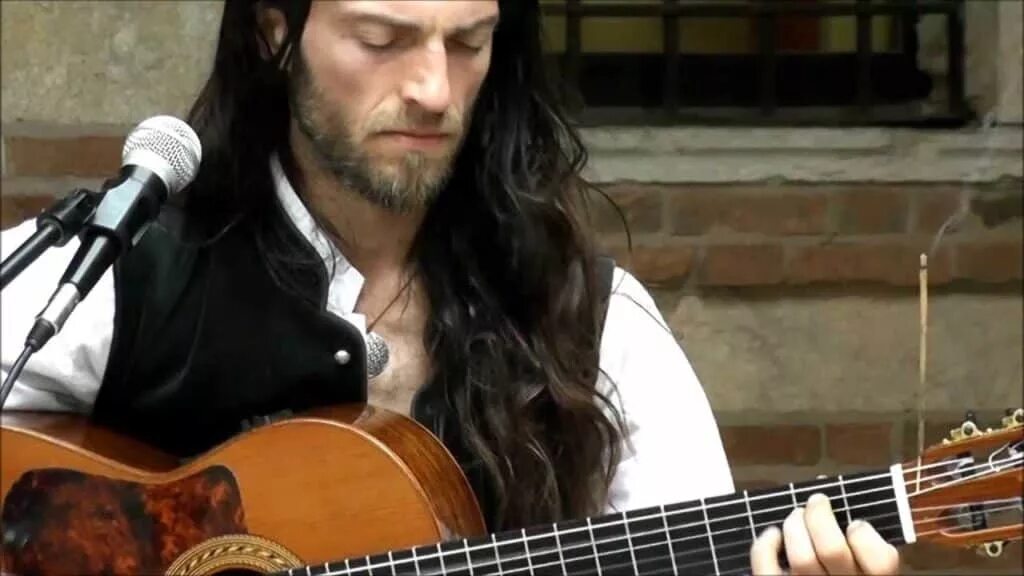 Эстас тонне с гитарой. Эстас тонне арт. Гитарист тони эстас. Estas tonne гитара. Гитарист виртуоз эстас.