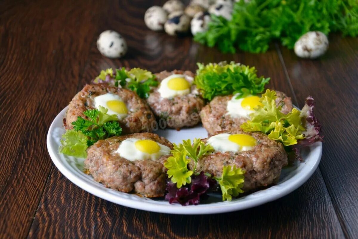Котлеты из вареных яиц. Блюда с перепелиными яйцами. блюда из перепелиных яиц. котлета с яйцом. корлетас яйцом.