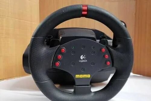 Logitech momo racing купить. Логитеч Momo Racing. Игровой руль Momo Racing. Logitech Momo Racing Wheel. Руль Логитек МОМО рейсинг.