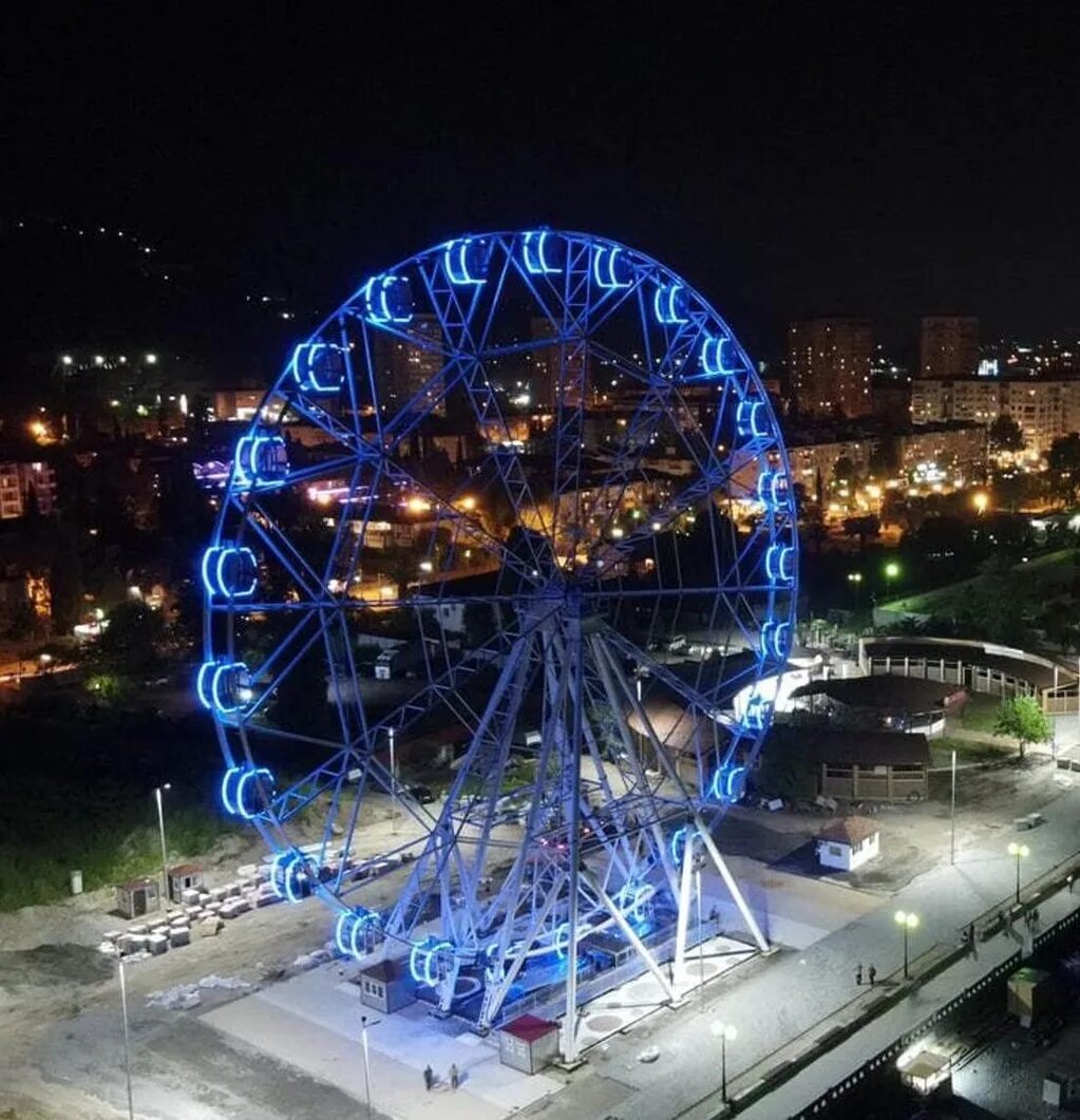 Колесо обозрения гагра. Гагра колесо. Колесо обозрения гагра абхазия. Гагра колесо. Колесо обозрения гагра абхазия.