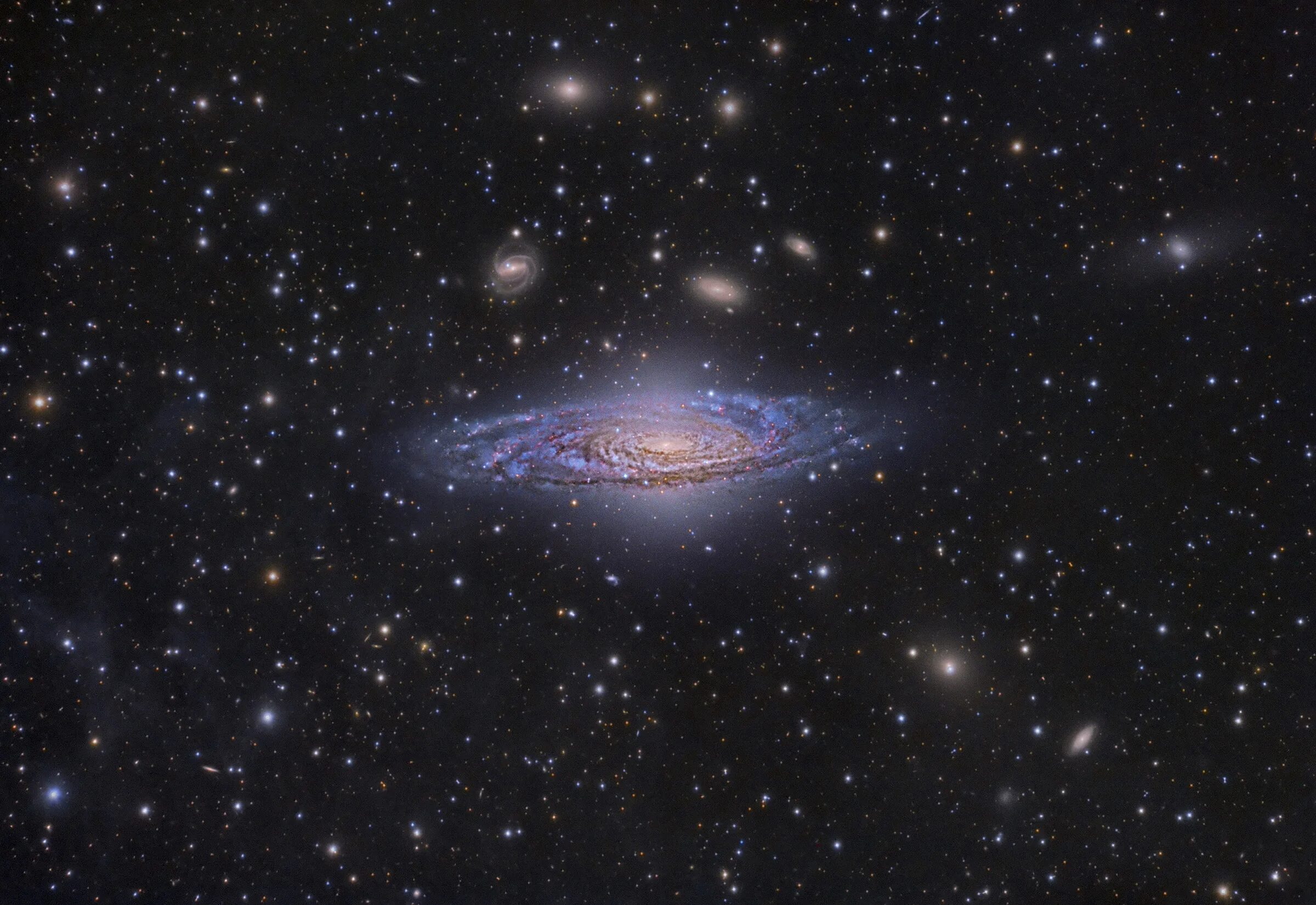 Наша галактика называется млечный путь. Галактика NGC 7331. NGC 7331-спиральная галактик. Альфа Центавра в Млечном пути. Вселенная Галактика Млечный путь.