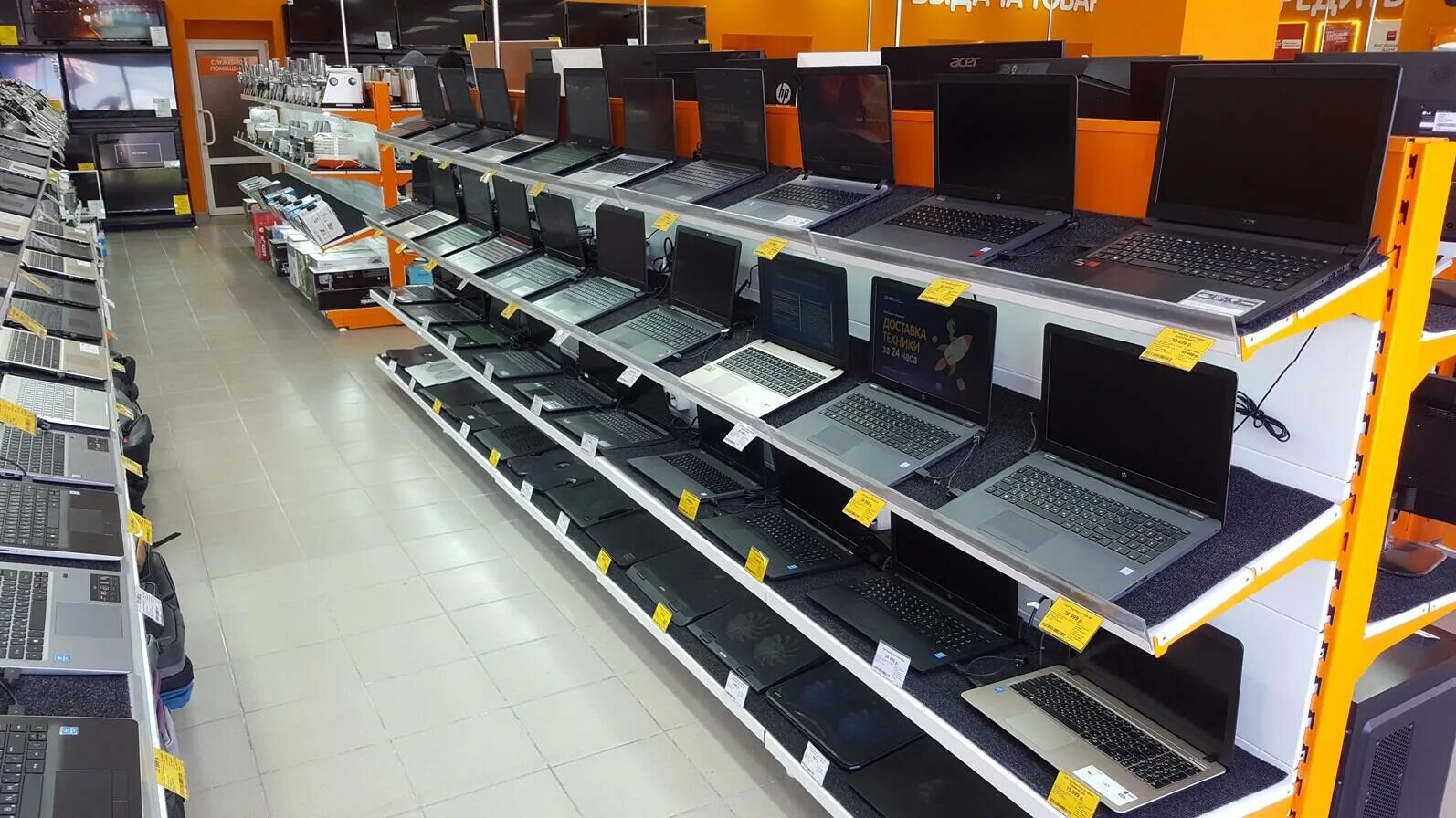 Днс работа челны. Магазин днс челны. Магазин днс челны. Днс омега набережные челны. Компьютерные магазины набережные челны.