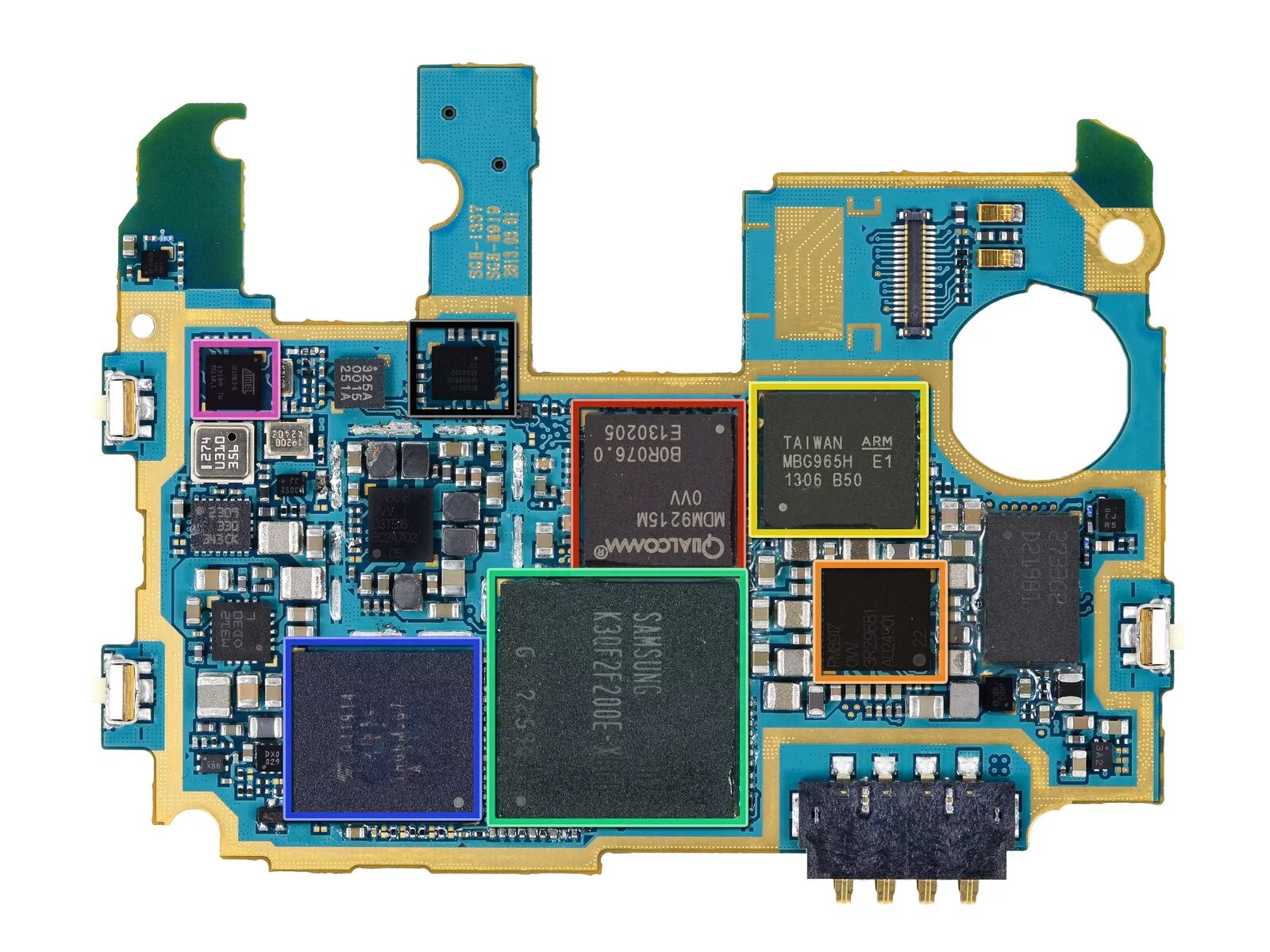 Плата сотовых телефонов. Самсунг галакси 4s плата. Galaxy i9500 s3. Gt-i9500 контроллер заряда. Samsung Galaxy s4 i9500 CPU.