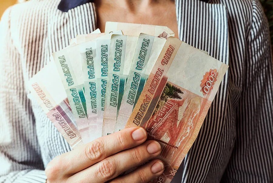 300 000 тысяч рублей. Зарплата от 80 тыс. 12 миллионов рублей. 200 тысяч готовы. Зарплата от 80 тыс.