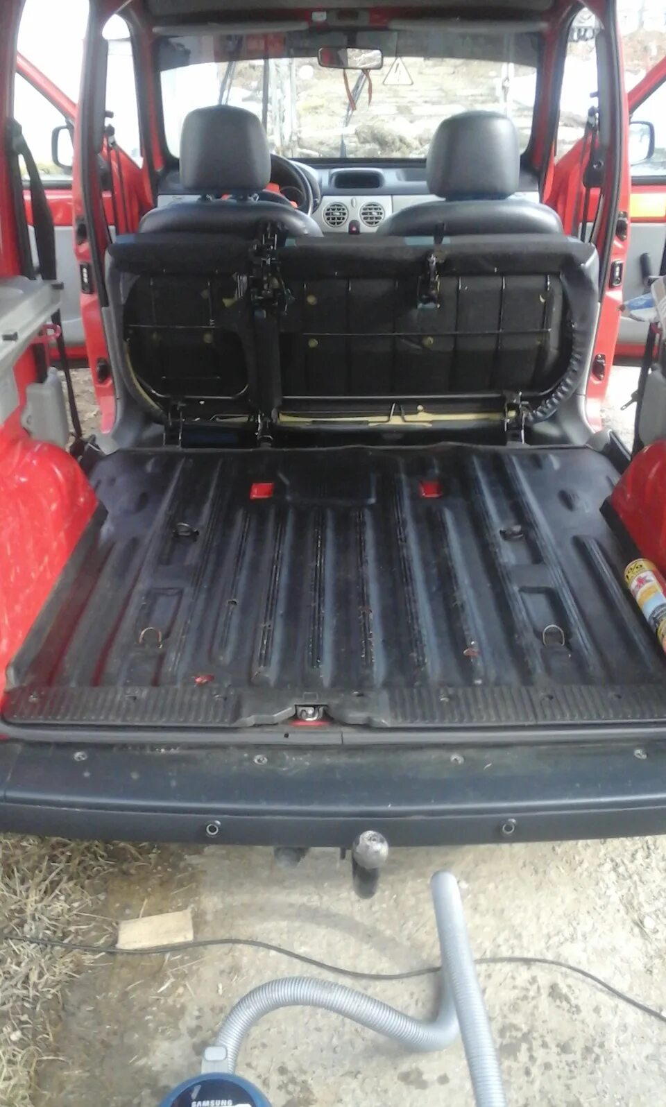 Багажник рено кангу 2. Багажник рено кангу 2. Полка багажника рено кангу. Полка renault kengoo 2. Полки в рено кангу 1.