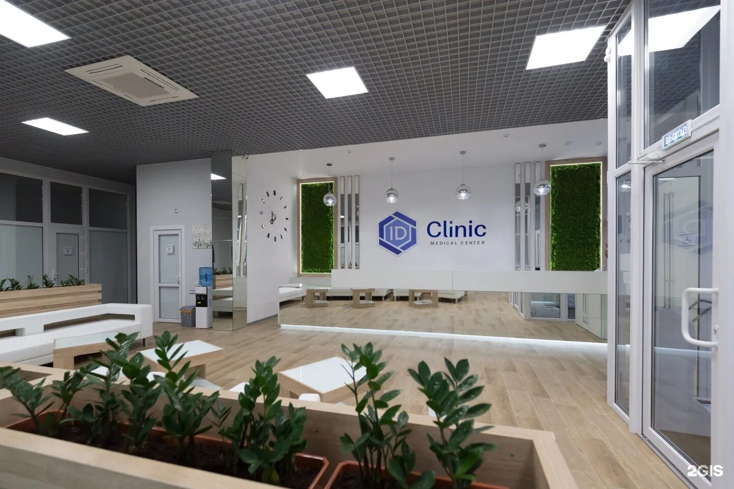 Краснодарская 12 телефон. ID Clinic Краснодар. Evi клиника Краснодар. Промышленная 24/1 Краснодар ID Clinic. ID Clinic Нарвская.