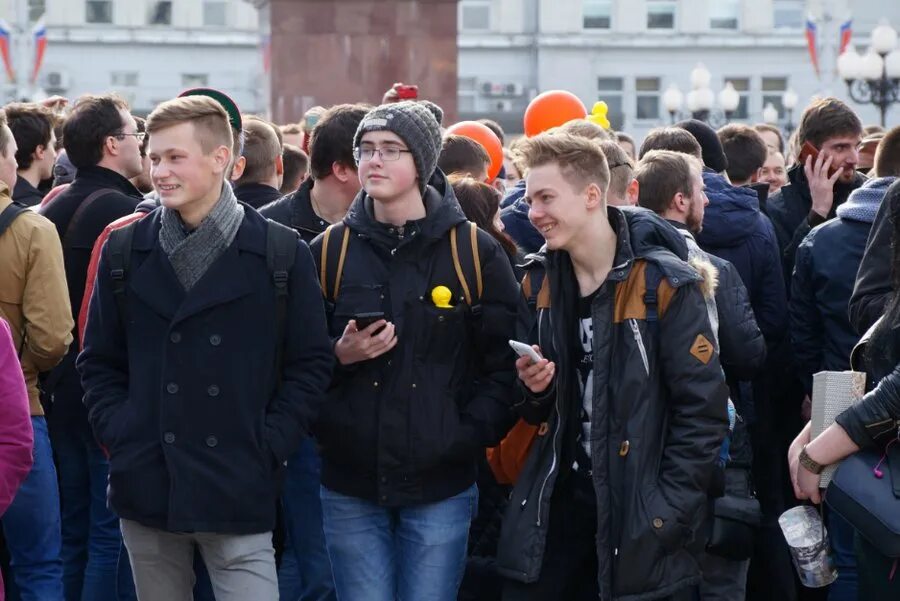Несанкционированные митинги несовершеннолетние