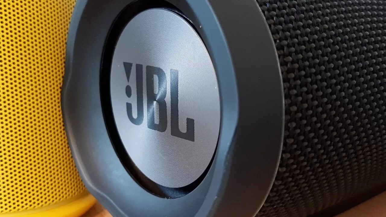 Три басс. JBL 698. Басс charge 3. JBL charge 3 АЧХ. JBL 4443.