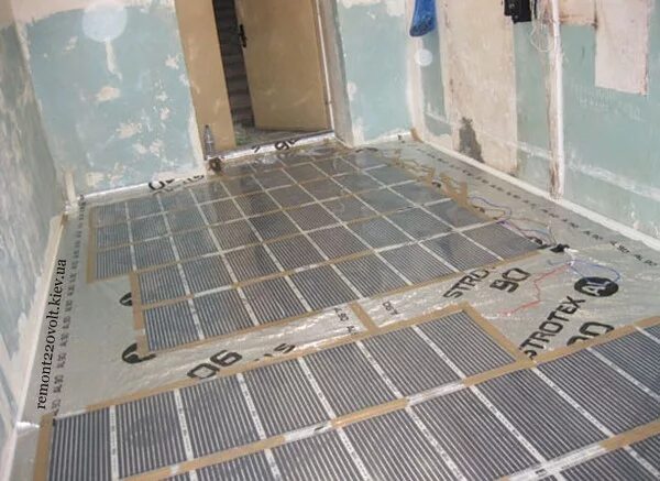 Подогрев пола кухня. Электрический теплый пол в ванной. Подогрев пола кухня. Подогрев пола кухня. Тёплый пол водяной.