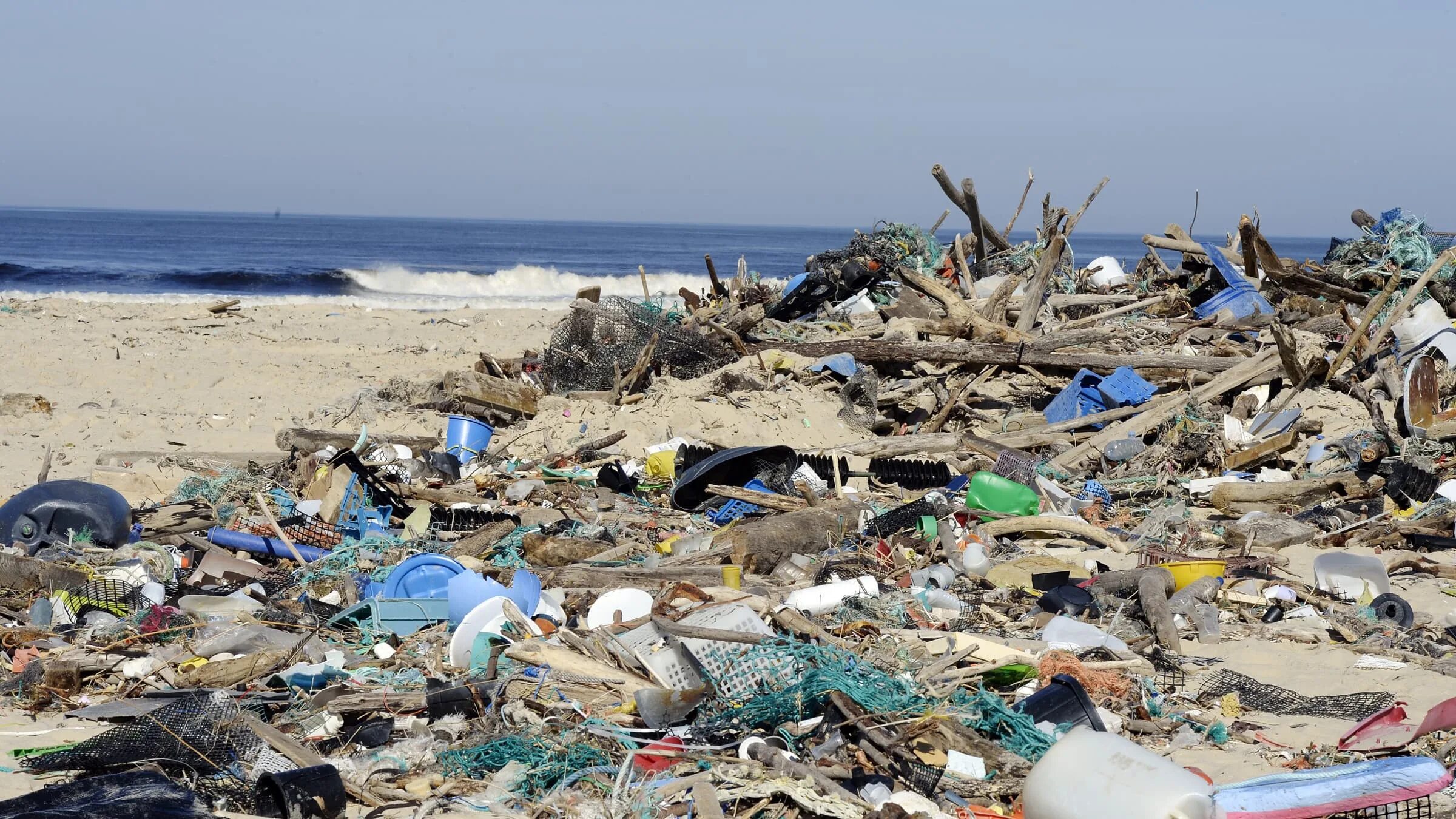 Загрязнение океанов проект. Загрязнение мирового океана. Бытовые отходы в океане. Экология океана.