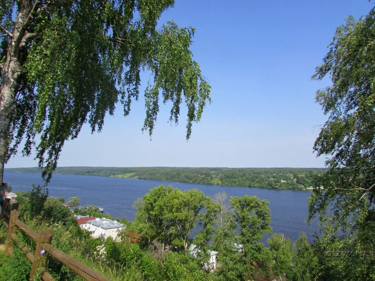 Плес город ярославль. Гора Левитана в Плесе. Плесе Ивановская область на берегу Волги. Город плёс гора Левитана. Река Волга Плес.