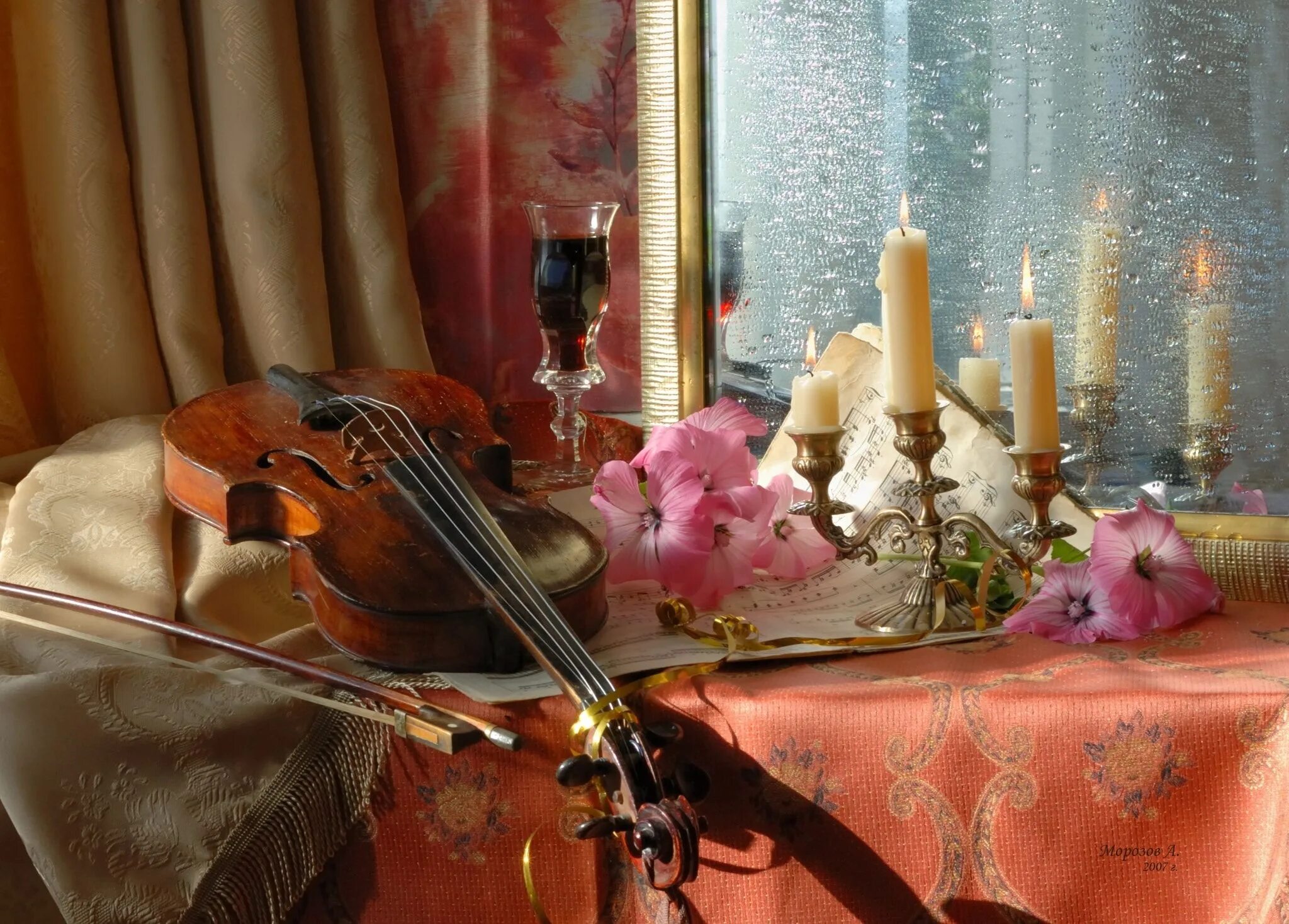 Музыка гитара и скрипка. Натюрморт с музыкальными инструментами. Натюрморт со скрипкой. Натюрморт со скрипкой и цветами. Скрипка и цветы.
