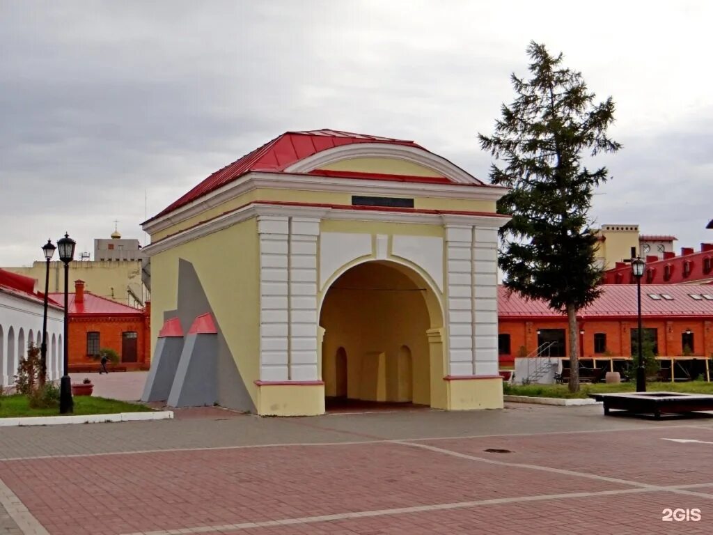 Иртышские ворота омск. Тобольские ворота. Омск тобольские воротата. Ворота новой омской крепости (1791-1794). Тарские ворота омской крепости.