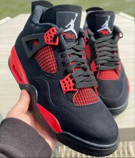 Jordan 4 retro thunder