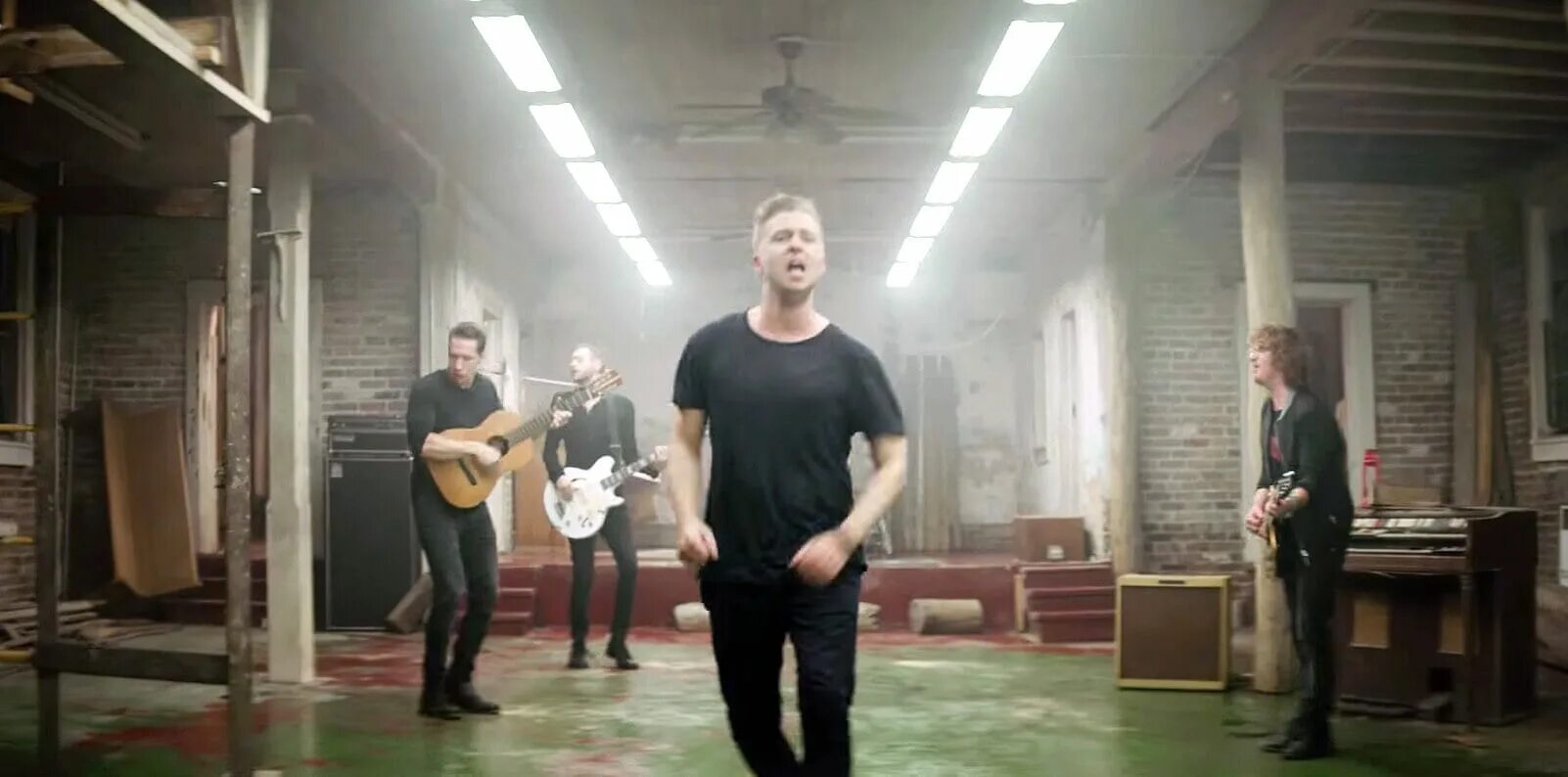 Counting stars слушать. One republic counting stars. onerepublic counting stars клип. counting stars donovan monroe. counting stars леопард поверед.