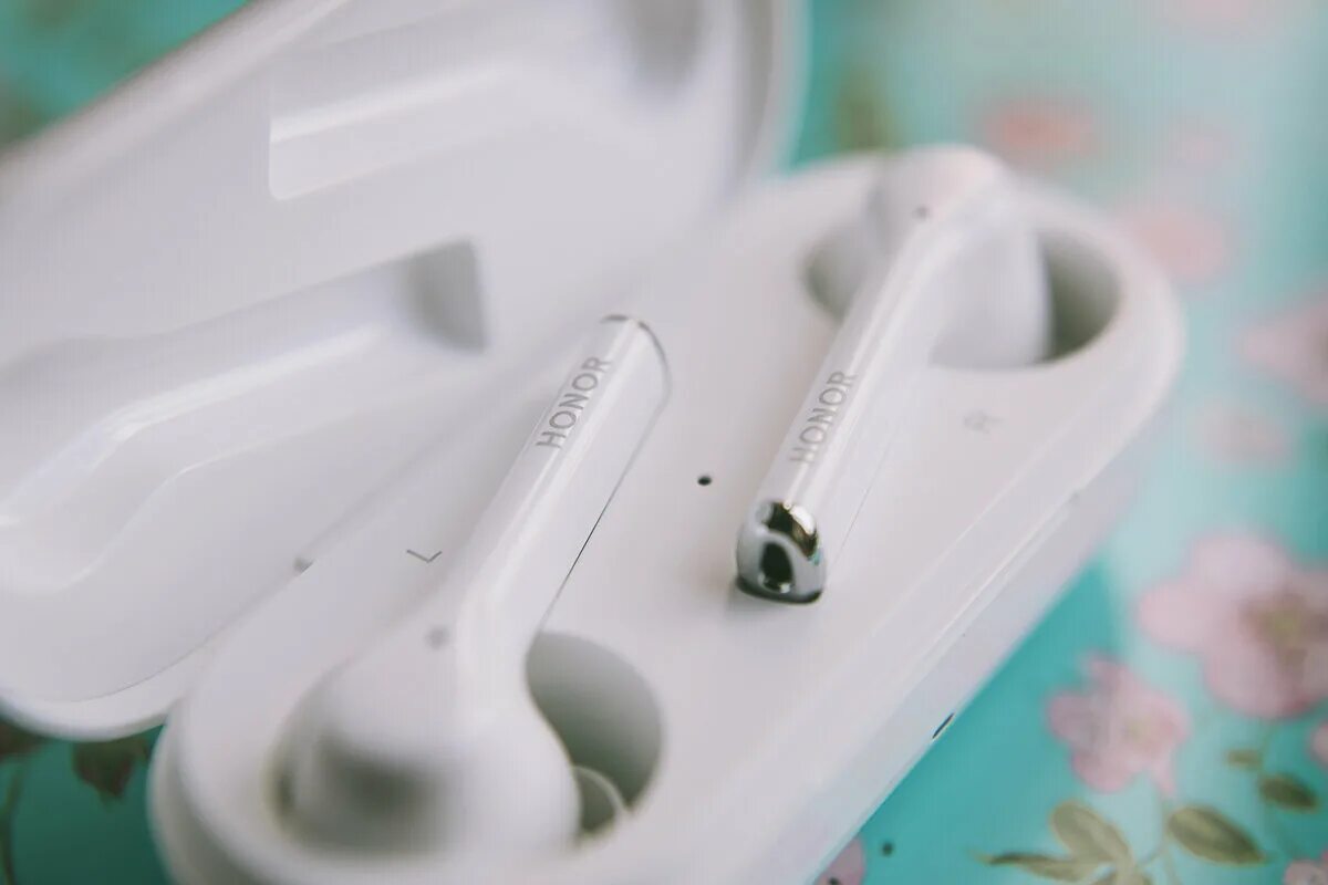 Honor magic airbus. Tws наушники honor. Беспроводные наушники honor magic earbuds, robin egg blue. Беспроводные наушники honor magic earbuds, robin egg blue. Honor magic airbus.