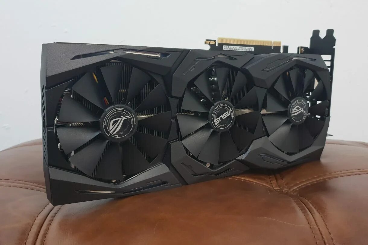 Asus rog strix rtx купить. RTX 2070 ROG Strix. ASUS ROG Strix 2070. ASUS RTX 2070. ASUS ROG Strix RTX 2070 super.