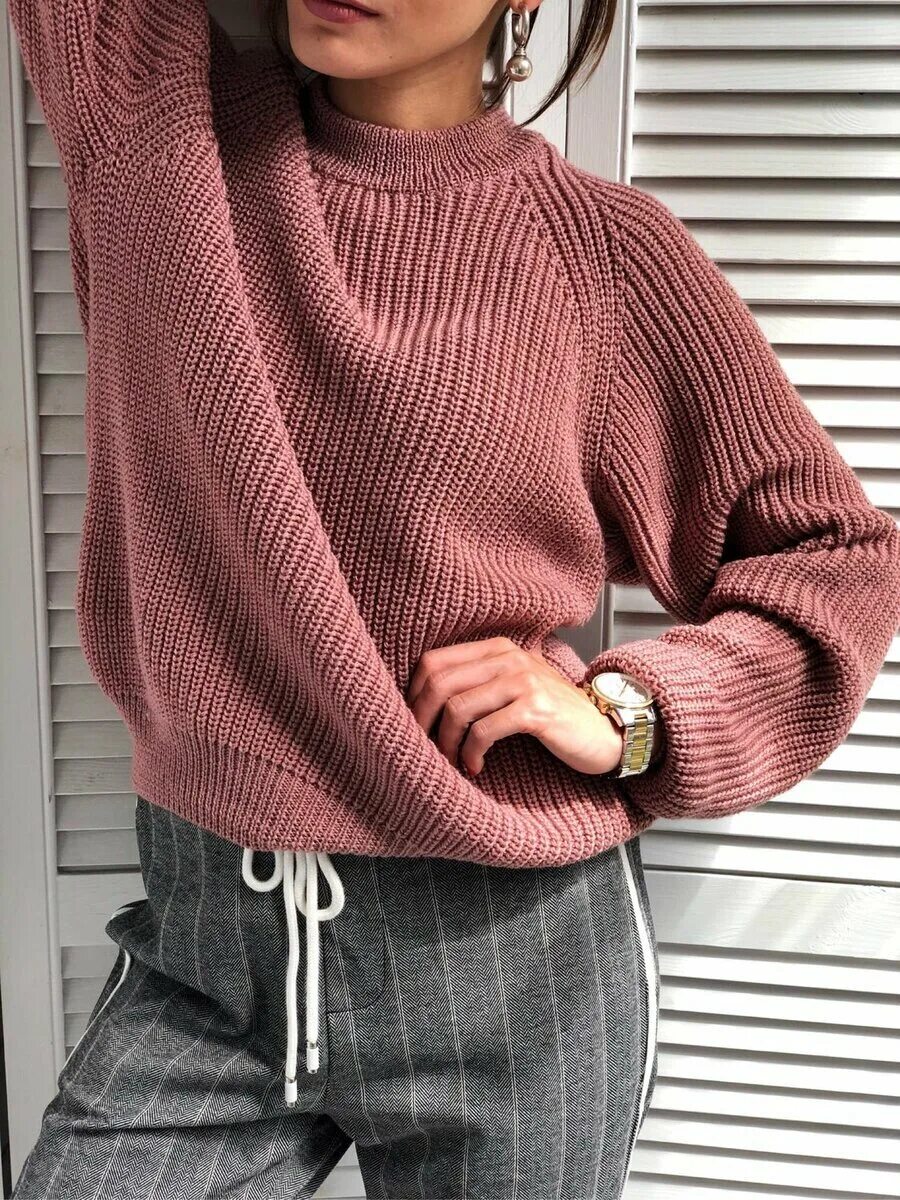 Свитер оверсайз спицами. Свитер paloma от espace tricot. Свитер оверсайз спицами реглан. Широкий свитер. Свитер лицевой гладью.