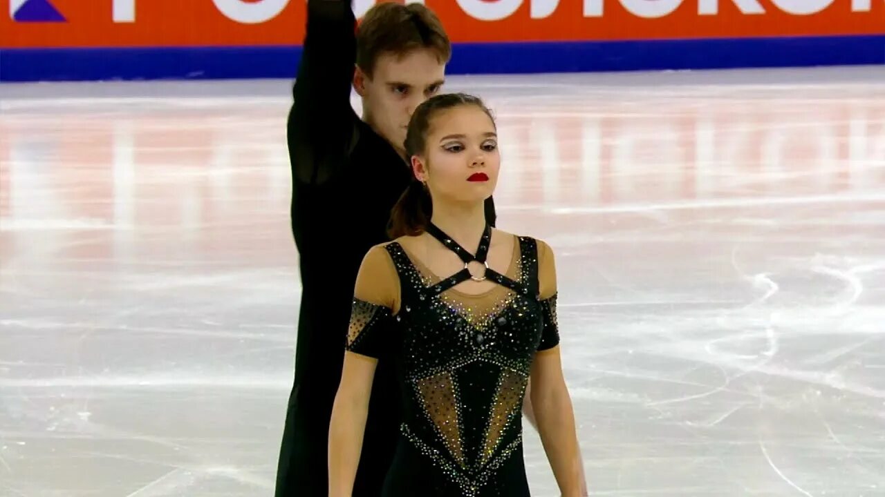 Чр юниоры фигурное. Чр юниоры фигурное. Соревнования по фигурному катанию юноши. Камила валиева чемпионат россии 2022. Первенство россии по фигурному катанию среди юниоров 2021.