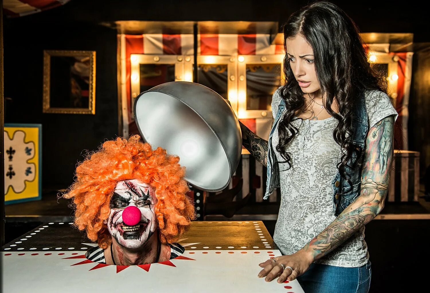 Клоун из цирка дю сатан. Цирк дю сатан. Квесты владивосток цирк дю сатан. Квест дю сатан владивосток. Цирк дю сатан квест.