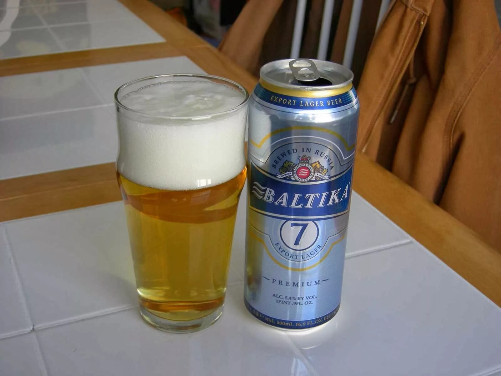 Пиво семерка. Пиво Балтика 7. Балтика 7 баночное. Баночное пиво Балтика 7. Пиво Балтика 7 стекло.