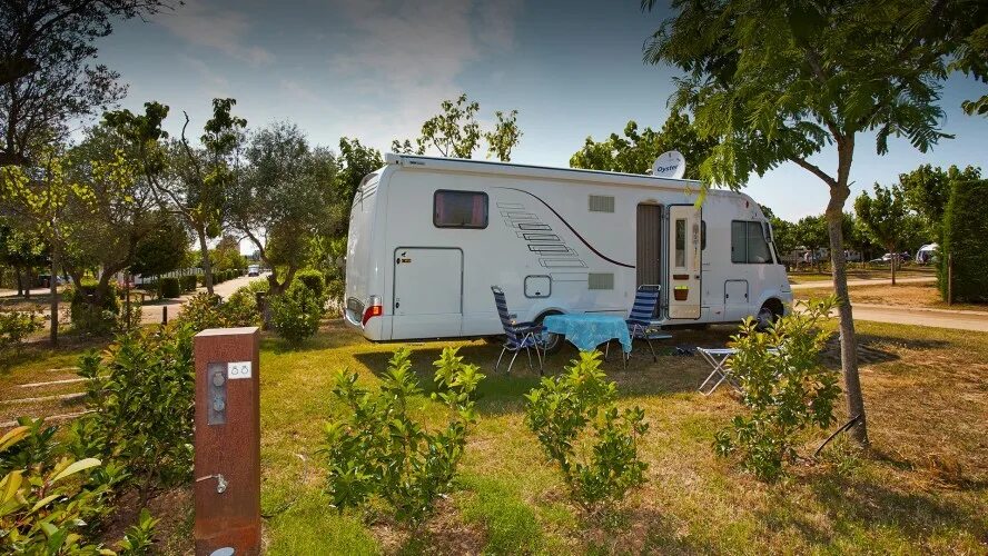 Rose camping. Американский кемпинг. Питч кемпинг. Автокемпинги Америки. Американские кемпинги планировка.