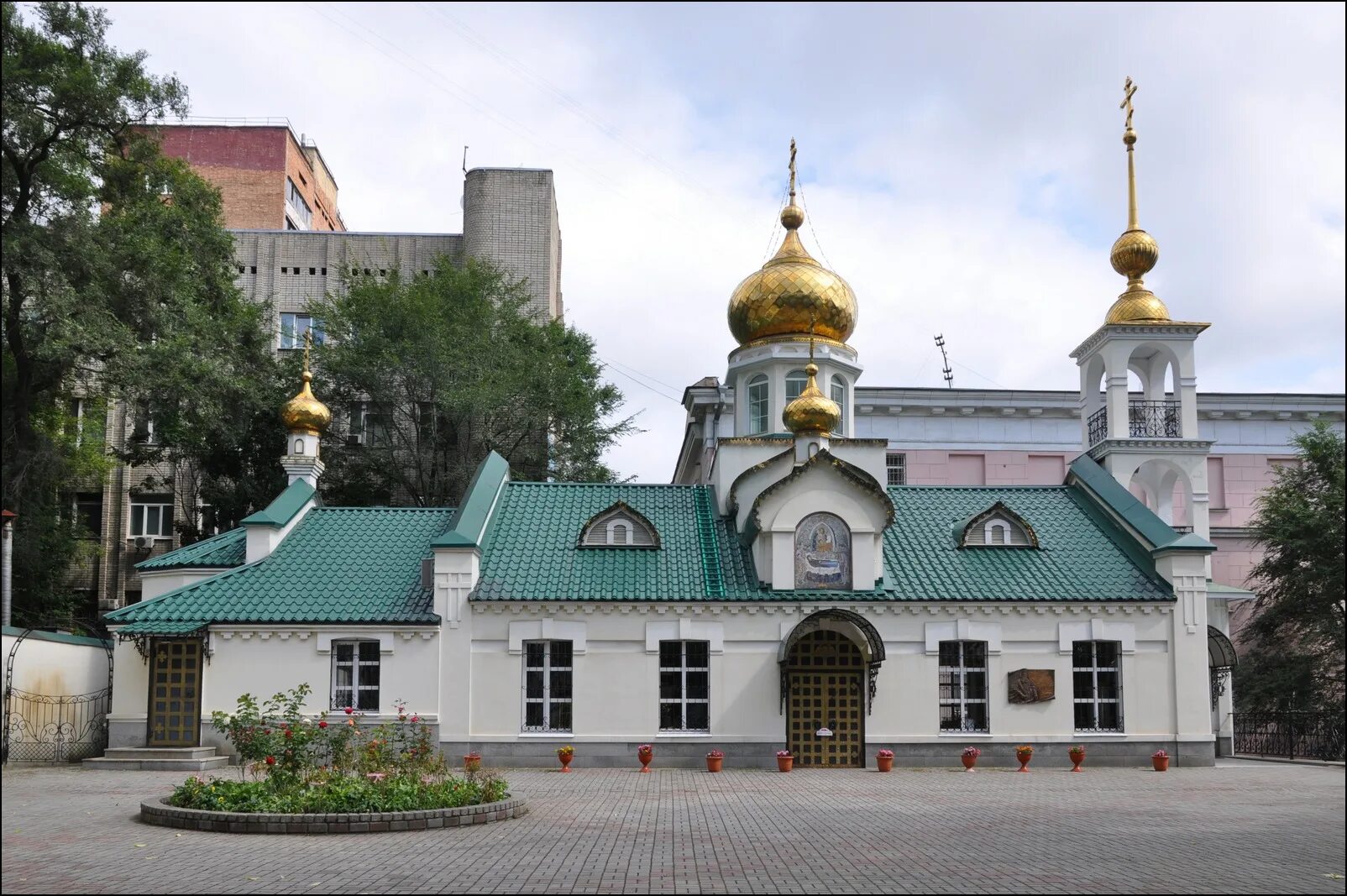 Свято никольский кафедральный. Храм Успения Божией матери Владивосток. Церковь Успения Пресвятой Богородицы во Владивостоке. Храм Покрова Божией матери Владивосток.