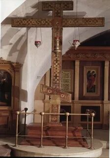 Крест крапивники