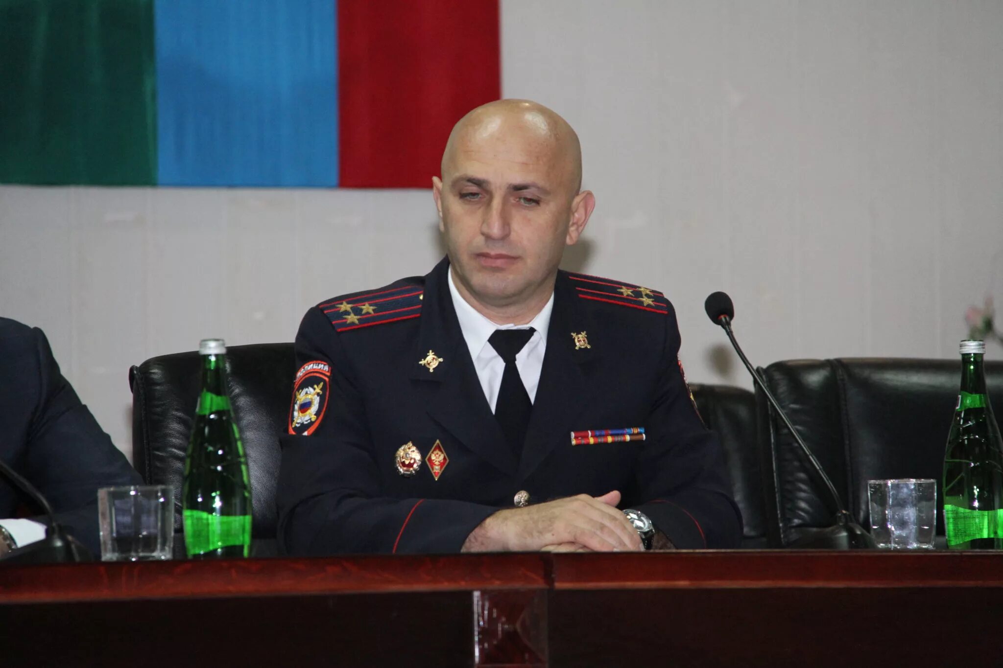 Управление уголовного розыска г. Магомеднаби адильханов. начальник уур мвд по республике дагестан. начальник урлс мвд дагестана. магомеднаби адильханов начальник уголовного.
