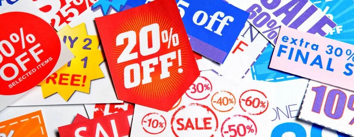 Shopping bag holding. Discounts goods. Дисконт картинка. Бирка 50%. Discounts goods.