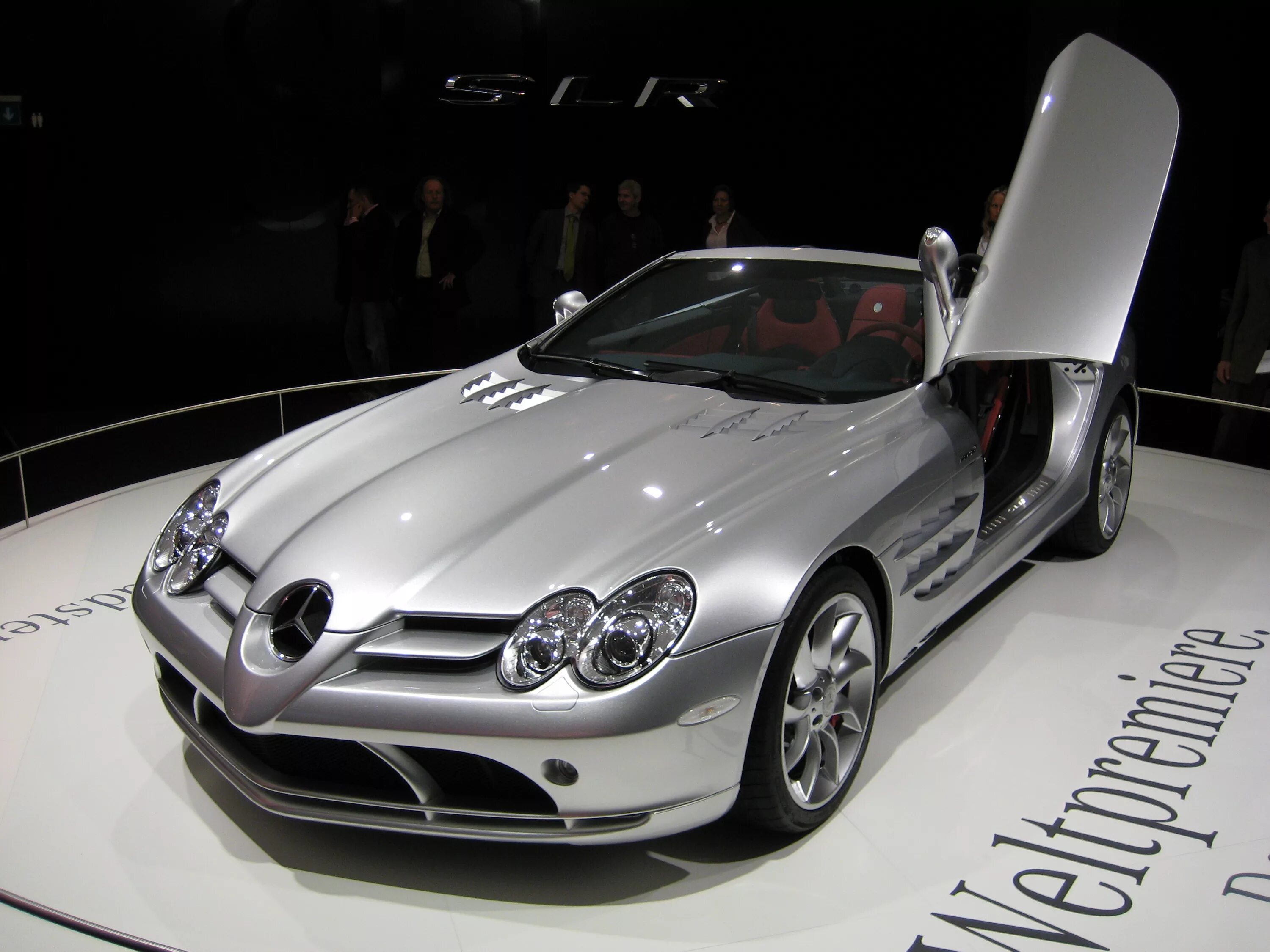 Mercedes maclaren. Mercedes-Benz SLR MCLAREN. Мерседес СЛР Макларен. Мерседес Макларен 1. Мерседес SLR MCLAREN Roadster.