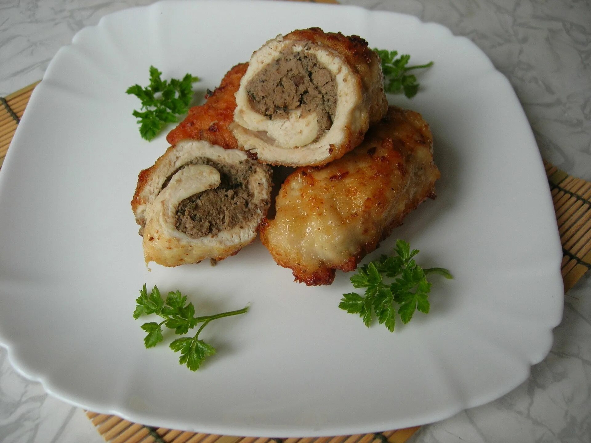 Зразы с яйцом из фарша. Зразы. Зразы мясные с яйцом и луком. Зразы с яйцом. Зразы мясные с яйцом и луком.