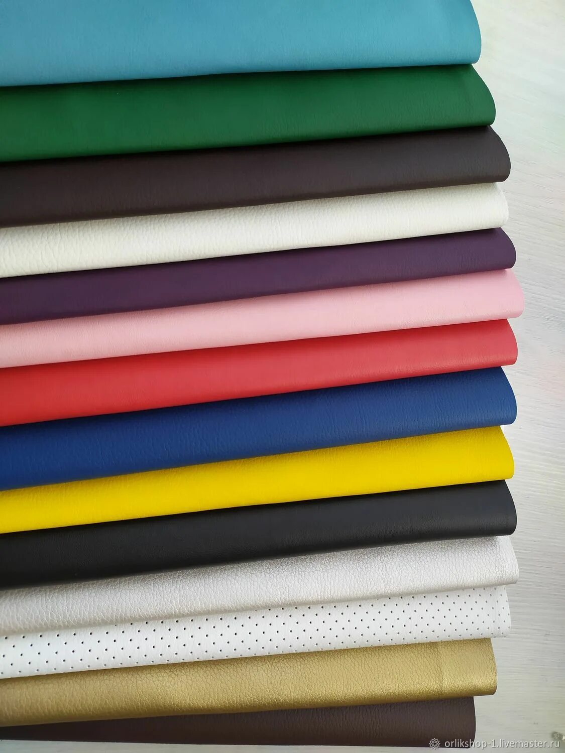 Кожзам обувь. Рулоны кожи. Синтетическая кожа для обуви. Изделие из кожи и кожзама обувь. Искусственная кожа для обуви.