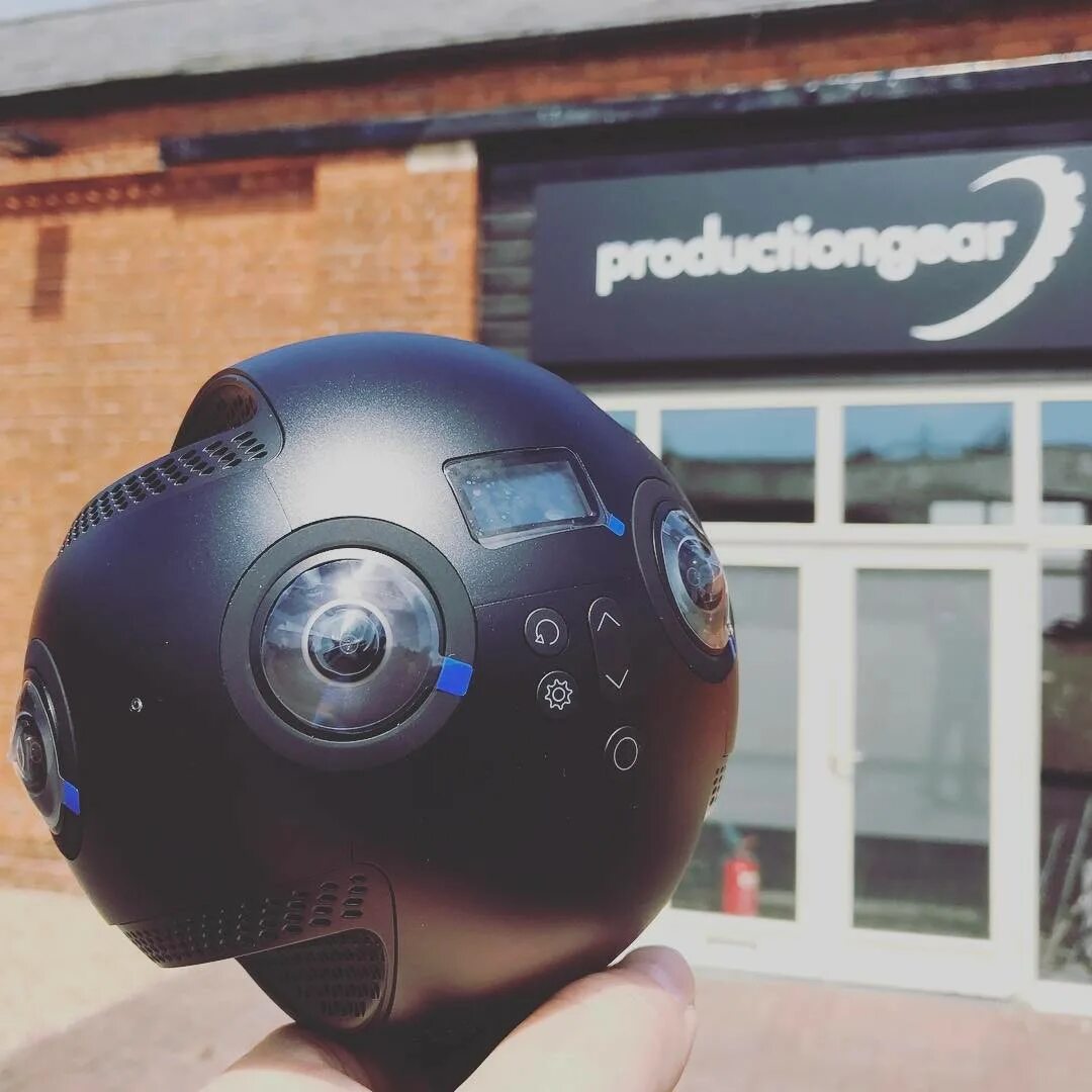 Insta 360 ace. Камера инфинити 360. camera360 китайский инстаграм. bm 360 pro цена. фото на шлеме insta 360 one x2.