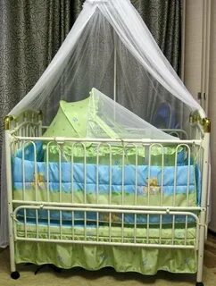 Кроватка металлическая