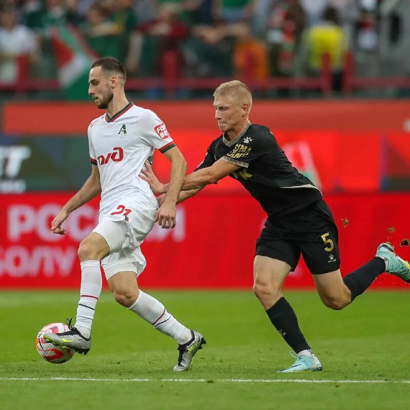 Локомотив урал. Локомотив урал. 16 й тур локомотив урал фото. Локомотив урал. Урал футбольный клуб л.